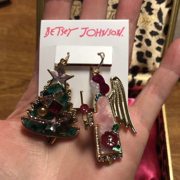 NWT Beautiful Betsey Johnson Sparkly Rhinestone Christmas Holy Night Earrings - Picture 3 of 8